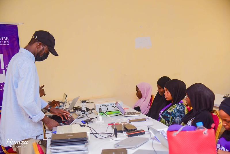 Digital skills session at Girl Code 5.0