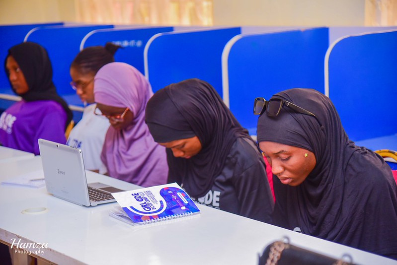 Girl Code Bootcamp session in Bida